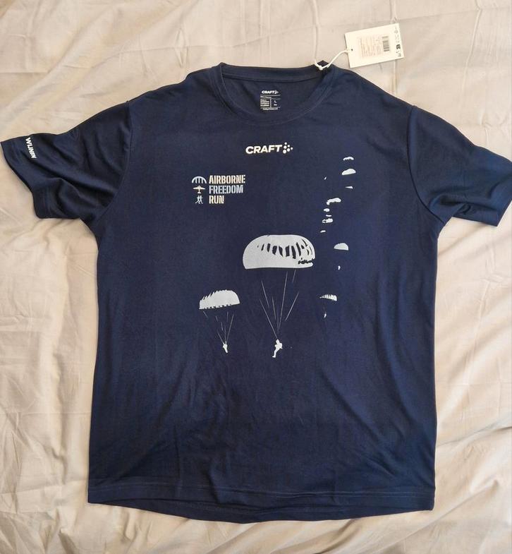 Running Shirt Airborne Freedom Run Maat L, Kleding | Heren, Sportkleding, Nieuw, Hardlopen of Fietsen, Maat 52/54 (L), Blauw, Ophalen of Verzenden