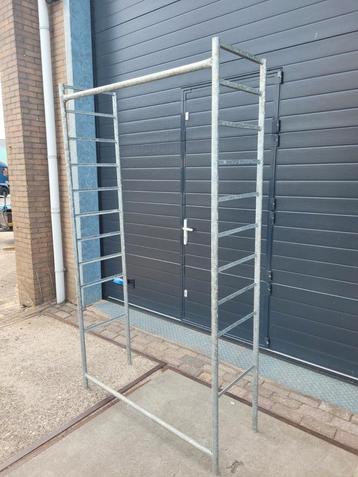 Verticale Stelling voor Hout/Metaal Opslag beschikbaar voor biedingen