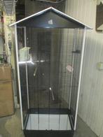 2 mooie voliere,s, Dieren en Toebehoren, Vogels | Hokken en Kooien, Ophalen, Zo goed als nieuw, Metaal, Vogelkooi