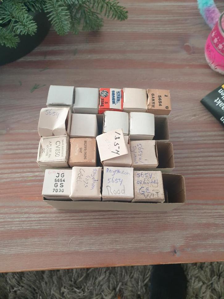 16 nieuwe 5654W=6AK5=EF95=403B=6J1, Audio, Tv en Foto, Buizenversterkers, Buis of Buizen, Ophalen of Verzenden