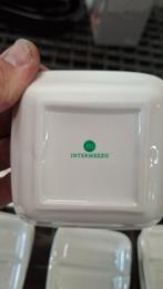 25x Intermezzo saus / dip schaaltjes, Huis en Inrichting, Keramiek, Nieuw, Intermezzo Zuid. Motorstraat 110 3083 AP Rotterdam