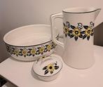 Brocante, vintage driedelig lampetstel (geel/zwarte bloemen), Antiek en Kunst, Antiek | Keramiek en Aardewerk, Ophalen