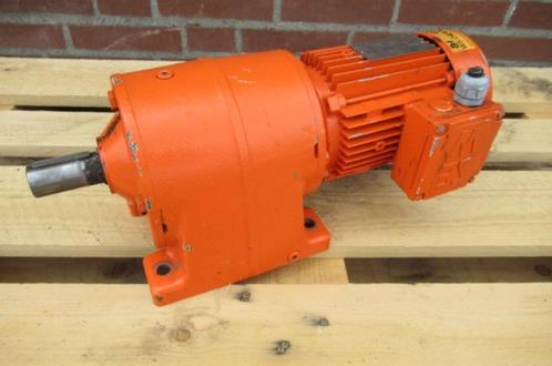 64 of 81 RPM 0,75 KW As 30 mm vertragingsmotor reductormotor, Doe-het-zelf en Verbouw, Motoren, Gebruikt, Elektromotor, Minder dan 1400 rpm