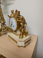 Zware brons met wit marmeren pendule, Antiek en Kunst, Ophalen