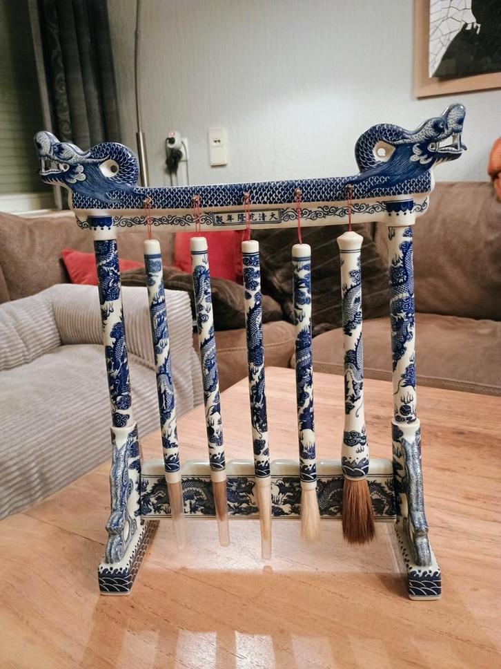 Chinees kalligrafie penseel set met drakenstandaard, Antiek en Kunst, Kunst | Niet-Westerse kunst, Ophalen of Verzenden
