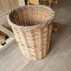 Hoge rieten mand, Huis en Inrichting, Woonaccessoires | Overige, Ophalen, Gebruikt