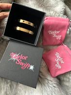 Taylor Swift Gold Bracelet Set – Official Merch (New), Nieuw, Ophalen of Verzenden, Handen en Nagels, Goud