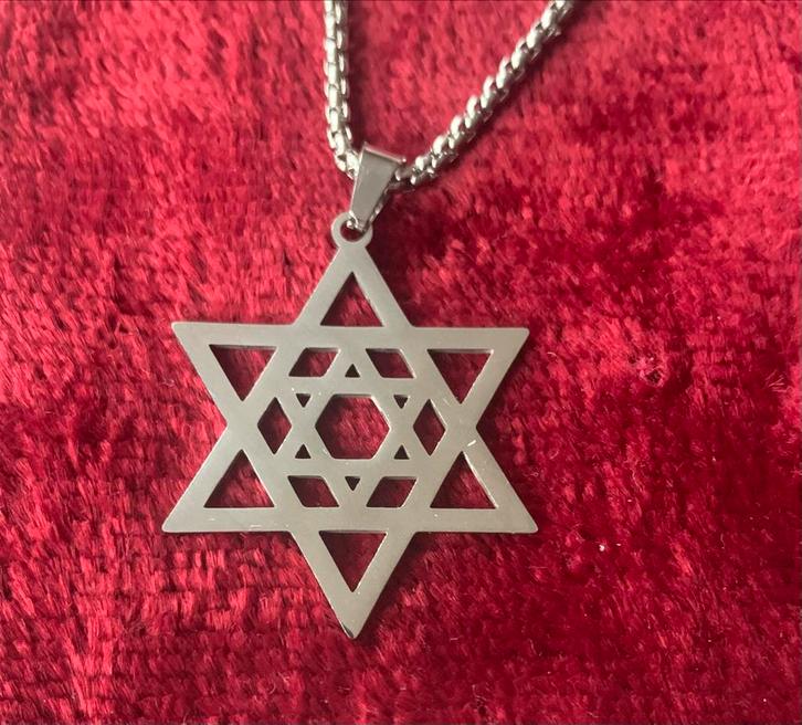 Zilverkleurige Davidster Ketting, Sieraden, Tassen en Uiterlijk, Kettinghangers, Nieuw, Overige materialen, Zilver, Kruis of Symbool