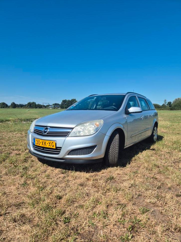 Opel Astra 1.9 Cdti NAP AUTOMAAT 2007 Grijs Airco, Auto's, Opel, Particulier, Astra, Airconditioning, Alarm, Bluetooth, Boordcomputer