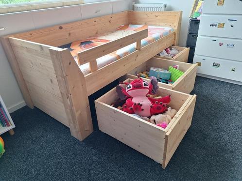 Mooi en robuust houten bed met lades en goed 180x80 matras, Huis en Inrichting, Slaapkamer | Bedden, Zo goed als nieuw, Eenpersoons