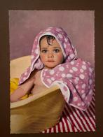 Oude Ansichtkaart - Baby met Handdoek, Ophalen of Verzenden, 1980 tot heden, Ongelopen, Duitsland