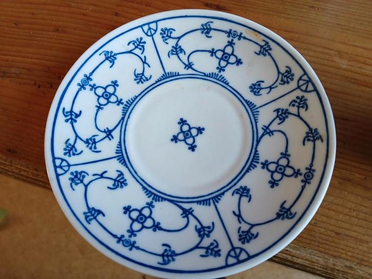 Antiek Jager Eisenberg servies - Blaue Saks, Huis en Inrichting, Keuken | Servies, Gebruikt, Compleet servies, Overige stijlen