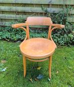 Thonet stoel, Ophalen