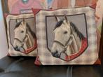 Zgan! Gobelin look. 2 paarden kussens. 42 euro!!, Huis en Inrichting, Woonaccessoires | Kussens, Ophalen of Verzenden, Zo goed als nieuw