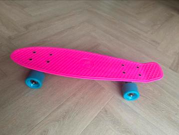 Skateboard roze zo goed als nieuw! beschikbaar voor biedingen