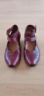 Think maat 39,5 rood, klein hakje, Ophalen of Verzenden, Zo goed als nieuw, Rood, Schoenen met lage hakken