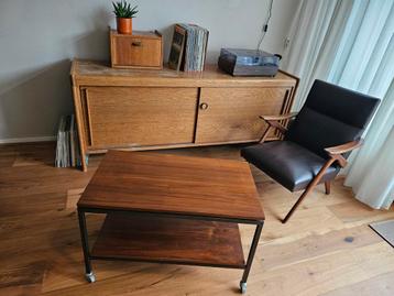 Vintage Palissander Tafeltje op Wieltjes 80cm x 45cm beschikbaar voor biedingen