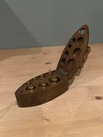 Ouderwets Strijkijzer met Gewichten, Ophalen