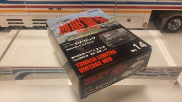 Tomica Limited Vintage SEIBU KEISATSU Nissan Cedric 2000   beschikbaar voor biedingen