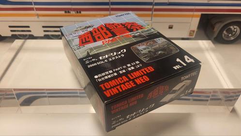 Tomica Limited Vintage SEIBU KEISATSU Nissan Cedric 2000, Hobby en Vrije tijd, Modelauto's | Overige schalen, Zo goed als nieuw