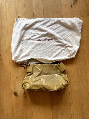 Vintage Salvatore Ferragamo Hand Bag DY-21 A911 beschikbaar voor biedingen
