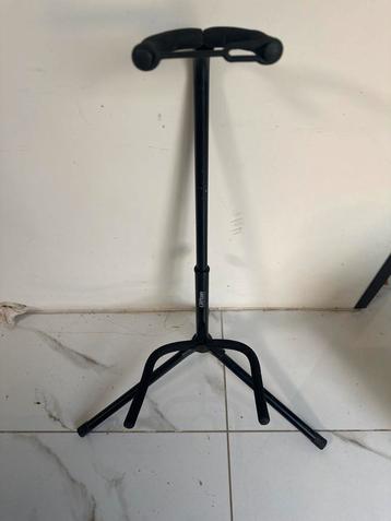 Clifton Gitaar standaard zgan beschikbaar voor biedingen