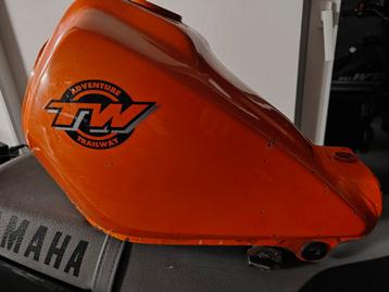 Yamaha TW125/TW200 Benzinetank - Goede Staat beschikbaar voor biedingen