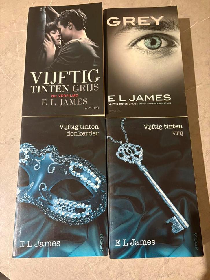 Vijftig Tinten Grijs - Complete Serie, Boeken, Romans, Zo goed als nieuw, Nederland, Ophalen of Verzenden