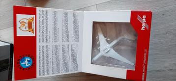 Miniatuurmodel vliegtuig beschikbaar voor biedingen