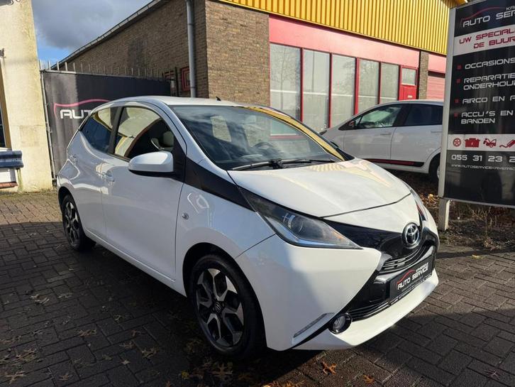 Toyota Aygo 1.0 VVT-i x-play Camera|LMV|Carplay|LED|APK|BEUR, Auto's, Toyota, Bedrijf, Te koop, Aygo, ABS, Achteruitrijcamera