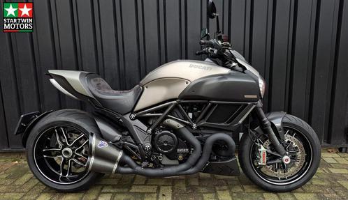 Ducati Diavel Titanium Nummer 233 van 500!, Motoren, Motoren | Ducati, Particulier, Toermotor, meer dan 35 kW, 2 cilinders