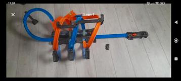 Hot Wheels Racebaan met Looping beschikbaar voor biedingen