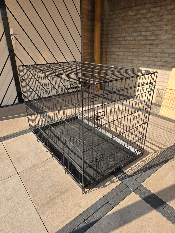 Bench maat XL met plankje om hem te verkleinen, Dieren en Toebehoren, Hondenbenches, Ophalen