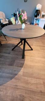 Mooi ronde eettafel, Huis en Inrichting, Tafels | Eettafels, Ophalen, Rond, Zo goed als nieuw, 100 tot 150 cm