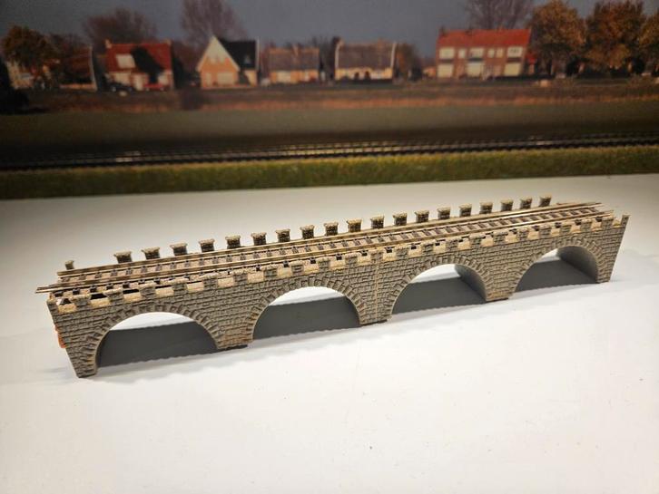 Brug boogbrug N spoor trein 1:160, Hobby en Vrije tijd, Modeltreinen | N-Spoor, Gebruikt, Brug, Tunnel of Gebouw, Gelijkstroom of Wisselstroom