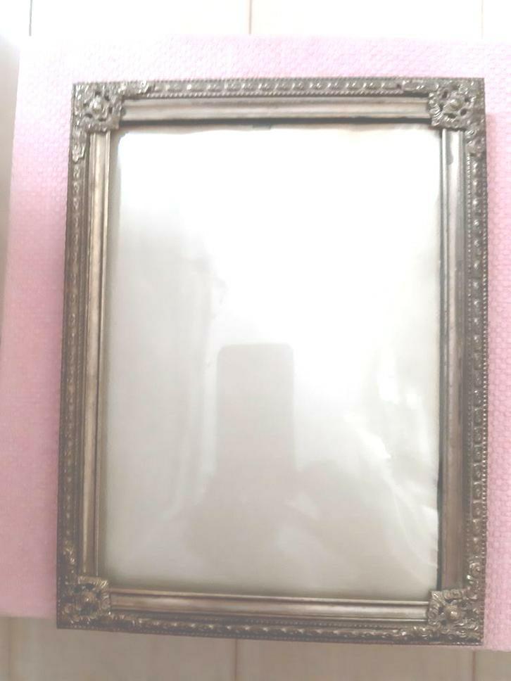 Antiek ogende fotolijstje (romance)met glas., Huis en Inrichting, Woonaccessoires | Lijsten, Gebruikt, Minder dan 50 cm, Minder dan 50 cm
