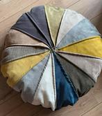 Grote poef, Ophalen, Zo goed als nieuw, Stof, 50 tot 75 cm