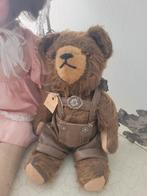 Oud beertje met lederhosen, Verzamelen, Overige merken, Heikant 21 Kaatsheuvel, Stoffen beer, Belle Vieille Brocante
