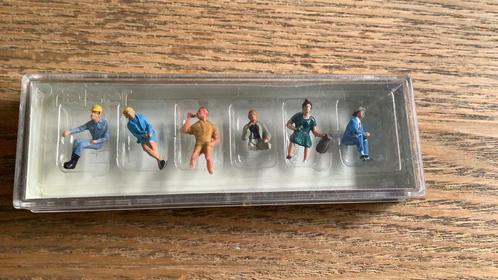 Preiser leuke verschillende zit poppetjes nieuw in doosje HO, Hobby en Vrije tijd, Modeltreinen | H0, Nieuw, Overige merken, NS