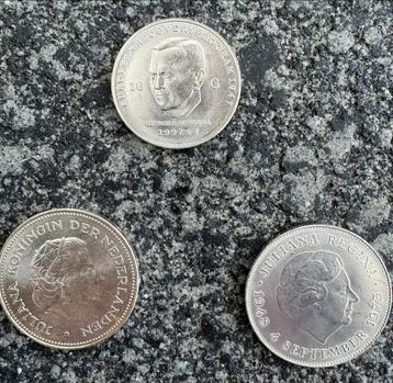 Drie zilveren tientjes, 1970, 1973 en herdenkingsmunt 1997 beschikbaar voor biedingen