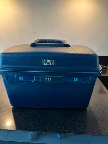 DELSEY beautycase beschikbaar voor biedingen