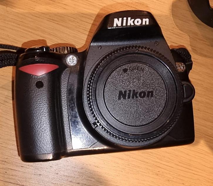 Nikon D60 + toebehoren, Audio, Tv en Foto, Fotocamera's Digitaal, Gebruikt, Nikon, Geen optische zoom, Ophalen of Verzenden