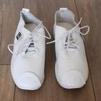 Zeer Mooie ISQSTQRM Schoenen (Maat 39) € 40,-, Kleding | Dames, Schoenen, ISQSTQRM, Wit, Ophalen of Verzenden, Sneakers of Gympen