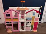 Barbie Huis met Poppen & Accessoires, Kinderen en Baby's, Speelgoed | Poppen, Ophalen of Verzenden, Gebruikt