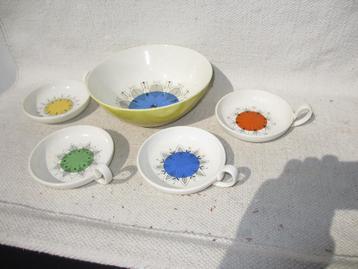 SET Villeroy & Boch schaaltjes jaren 50 beschikbaar voor biedingen