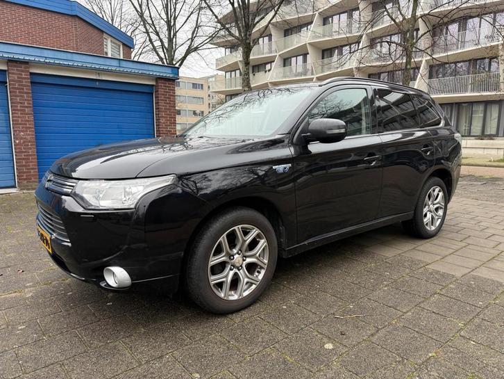 Mitsubishi Outlander 2.0 PHEV Intense + Hybrid Cruise ACC Bl, Auto's, Mitsubishi, Bedrijf, Te koop, Outlander, 4x4, ABS, Achteruitrijcamera