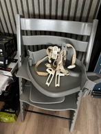 Grijze tripp trappp stoel compleet, Ophalen, Zo goed als nieuw, Meegroeistoel