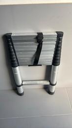Telescopische vouwladder, Doe-het-zelf en Verbouw, Ladders en Trappen, Ophalen, Zo goed als nieuw, 2 tot 4 meter