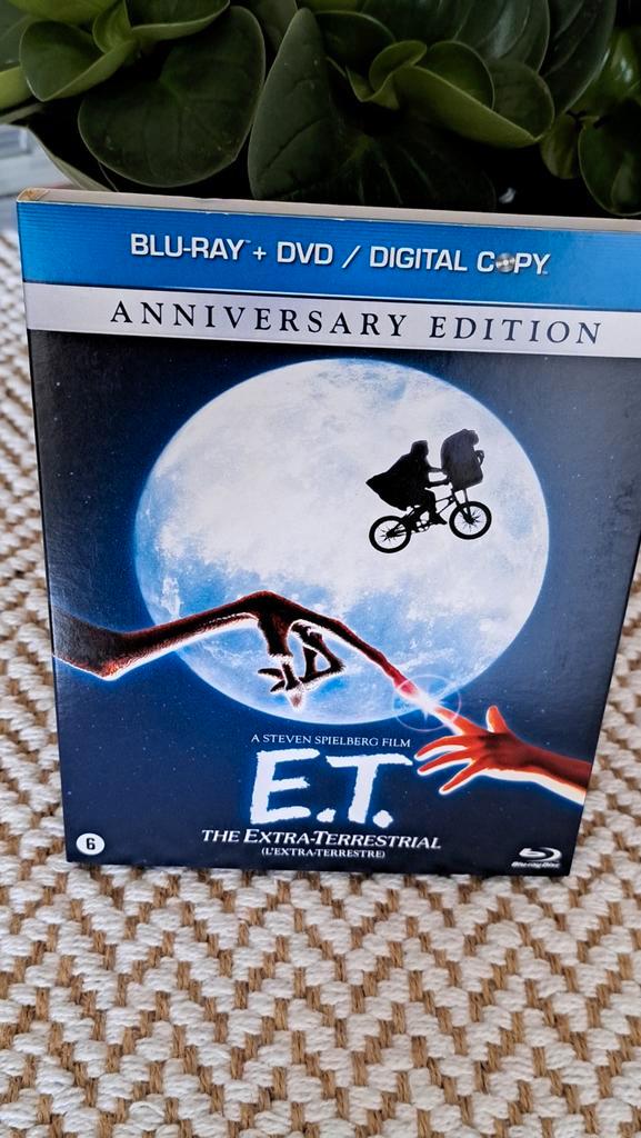 Bluray/dvd box  E.T., Cd's en Dvd's, Blu-ray, Zo goed als nieuw, Avontuur, Ophalen of Verzenden