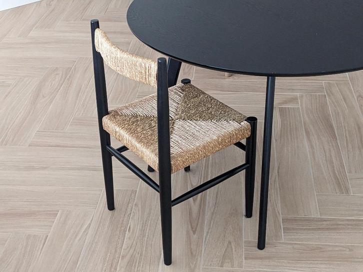 Zara Home stoelen (set van 4) – Echt hout & stijlvol design, Huis en Inrichting, Stoelen, Zo goed als nieuw, Vier, Hout, Riet of Rotan
